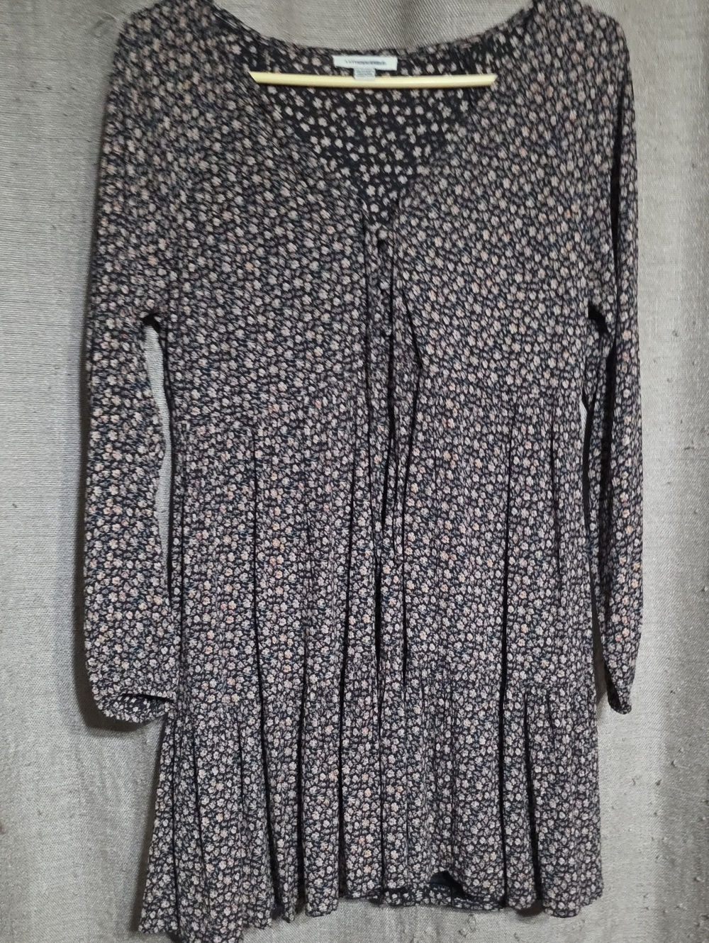 American Eagle SZ XS Outfitters Black Floral Long-Sleeve Swing Babydoll Dress
